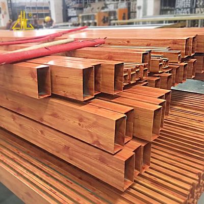 لوله مربع مستطیل آلومینیومی دانه چوب برای دکوراسیون ساختمان