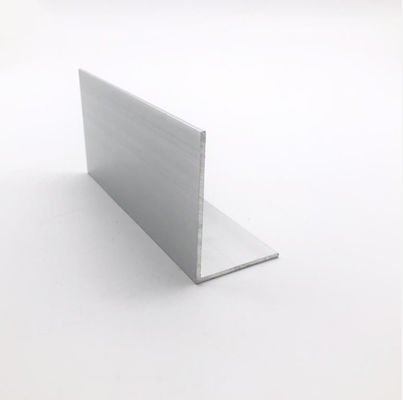 میله زاویه ای آلومینیومی 2 اینچی آلیاژ مربع راش ابعاد بزرگ سیاه سفید 1x1